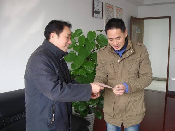 �гǽ�ί�����쵼ο���� ...